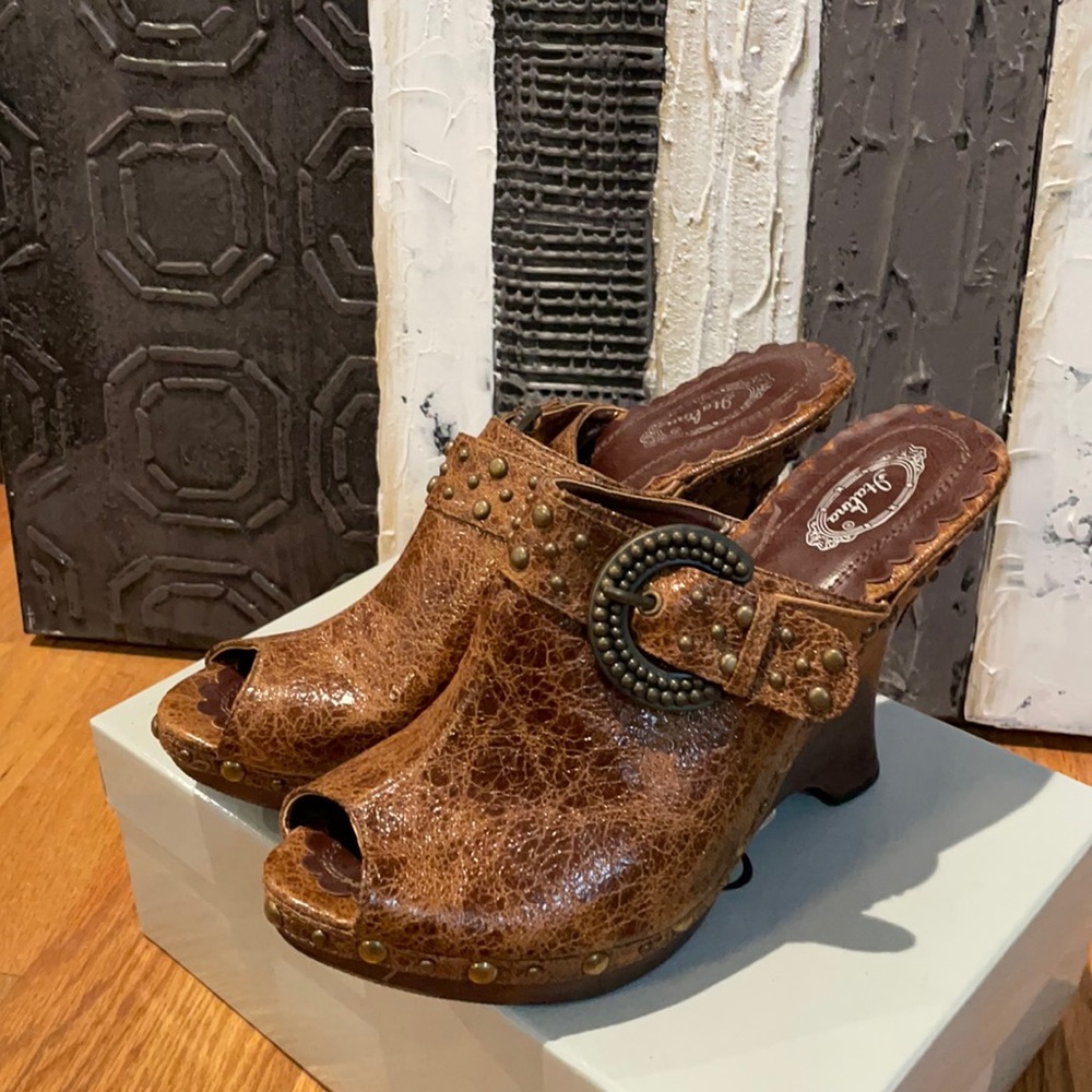 Made in Italy detailed leather heels